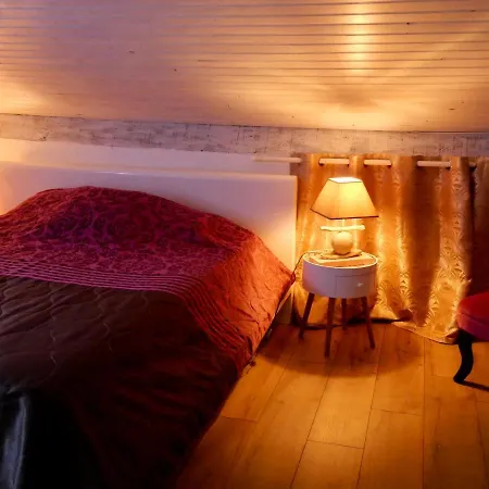 Villa La Maison Aux Pieds Des Pyrénées - Piscine D'exception De 25m Espoey