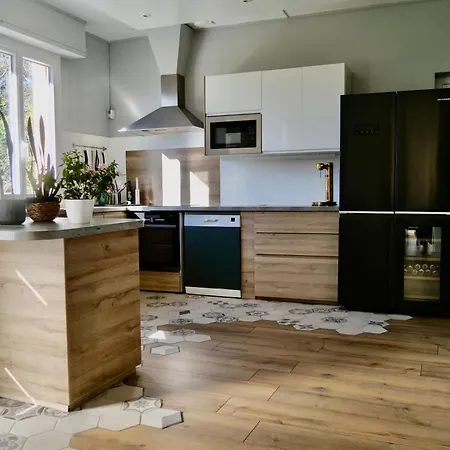 La Maison Aux Pieds Des Pyrenees - Piscine D'exception De 25m * Espoey